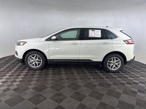 Used 2023 Ford Edge SEL w/ Convenience Package image 10