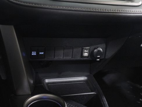 Used 2014 Toyota RAV4 XLE image 13
