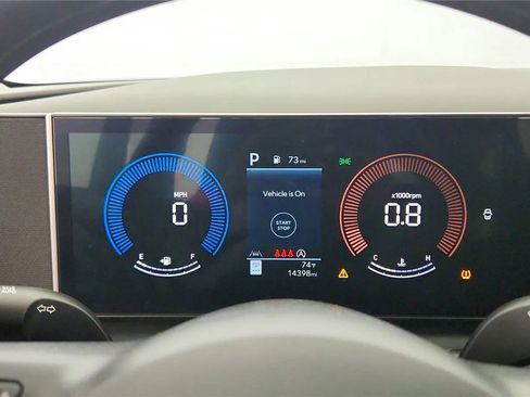 Used 2025 Hyundai Tucson SEL AWD/4WD image 24