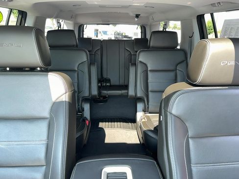 Used 2019 GMC Yukon XL Denali w/ Open Road Package AWD/4WD image 39