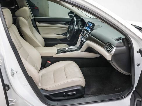 Used 2022 Honda Accord EX-L image 17