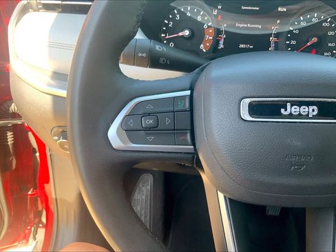 Used 2025 Jeep Compass Limited AWD/4WD image 23