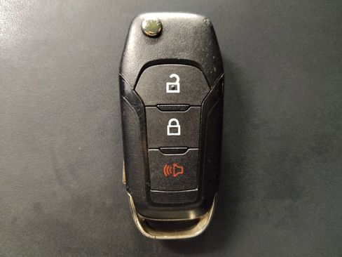 Used 2022 Ford Maverick XL image 32