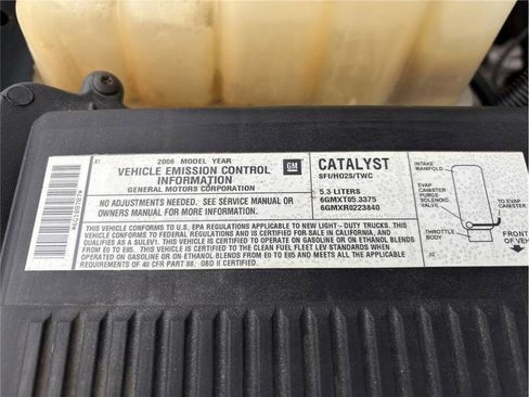 Used 2006 Chevrolet Suburban LS w/ Smart Select Package image 18