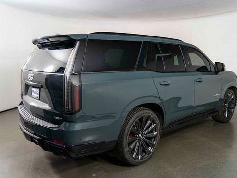 Used 2025 Cadillac Escalade V w/ LPO, Floor Liner Package image 8