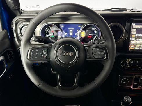 Used 2023 Jeep Wrangler Unlimited w/ Cold Weather Group AWD/4WD image 22