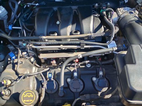 Used 2019 Ford Explorer XLT w/ Class III Trailer Tow Package image 25