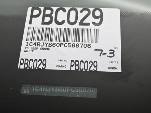 Used 2023 Jeep Grand Cherokee 4WD 4xe image 44
