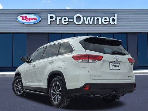 Used 2019 Toyota Highlander XLE image 5