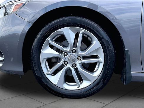 Used 2019 Honda Accord LX image 10
