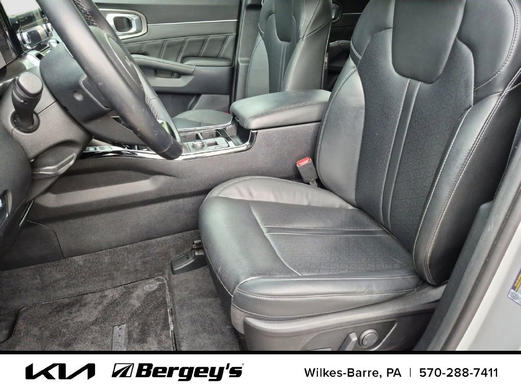 Certified 2023 Kia Sorento SX AWD/4WD image 12