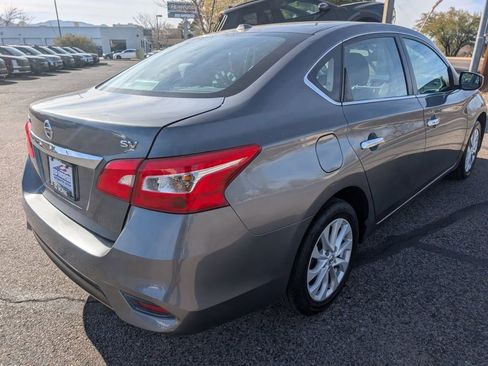 Used 2019 Nissan Sentra SV image 5