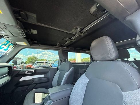 Used 2025 Ford Bronco 2-Door AWD/4WD image 16