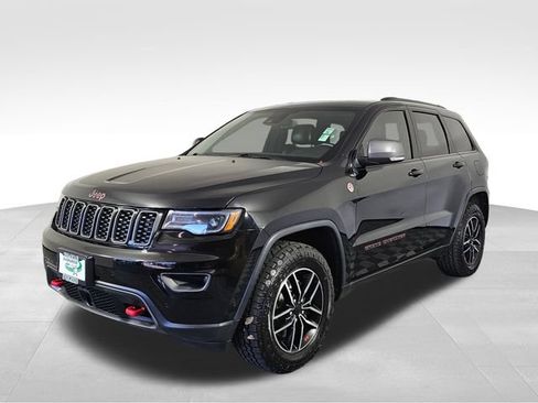 Used 2019 Jeep Grand Cherokee Trailhawk w/ Trailhawk Luxury Group AWD/4WD image 3