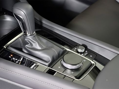 New 2025 MAZDA MAZDA3 2.5 Turbo Sedan w/Premium Plus image 39