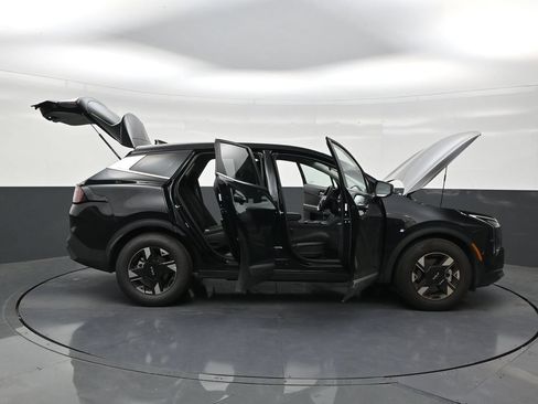 Used 2026 Kia Sportage LX FWD image 29