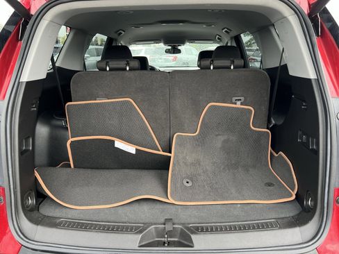 Used 2023 GMC Acadia AT4 image 26