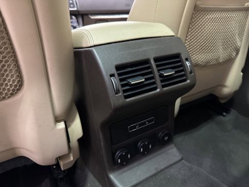 Used 2018 Jaguar F-PACE Prestige image 32