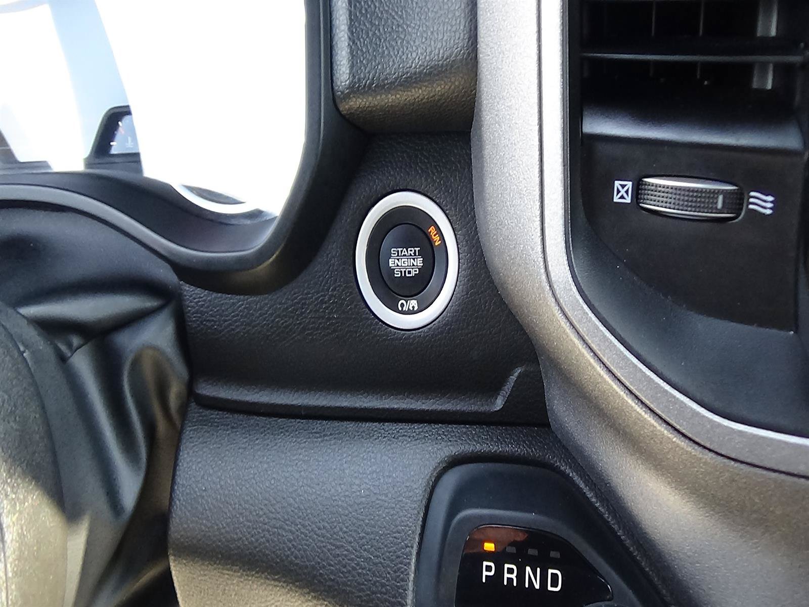Used 2025 RAM 1500 Warlock AWD/4WD image 27