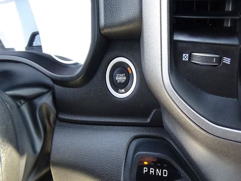 Used 2025 RAM 1500 Warlock AWD/4WD image 27
