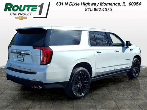 Used 2023 GMC Yukon XL Denali AWD/4WD image 4