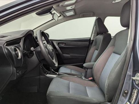 Used 2019 Toyota Corolla LE FWD image 14