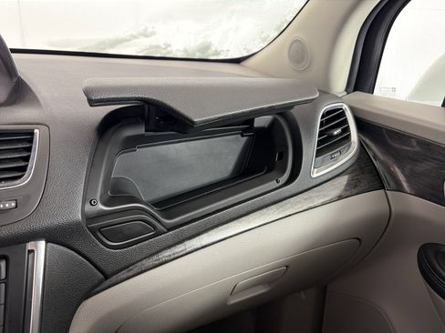 Used 2016 Buick Encore FWD image 29