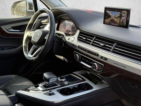 Used 2019 Audi Q7 2.0T Premium Plus w/ Premium Plus Package image 24