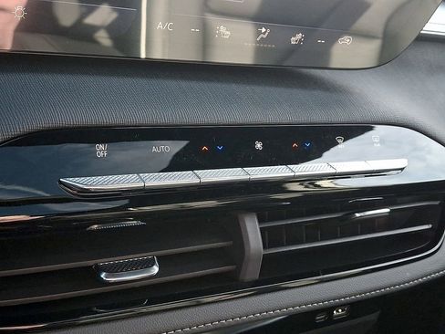 New 2026 Buick Enclave Sport Touring w/ Power Package image 12