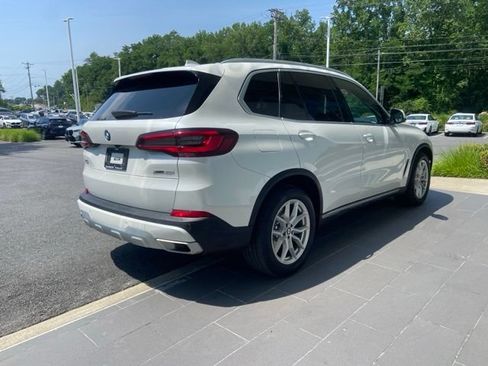 Used 2023 BMW X5 xDrive40i w/ Premium Package AWD/4WD image 7