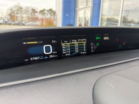 Used 2018 Toyota Prius Prime Premium image 23