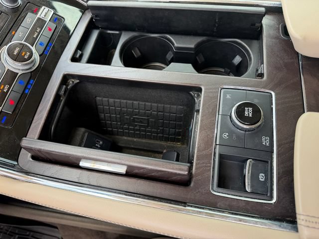 Used 2023 Lincoln Navigator Reserve AWD/4WD image 16