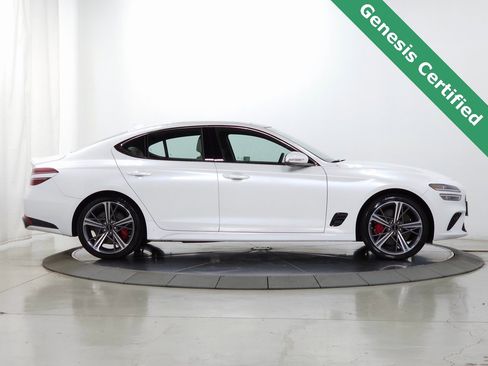 Used 2025 Genesis G70 3.3T Advanced image 12