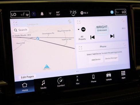 Used 2024 Chrysler Pacifica Limited FWD image 47