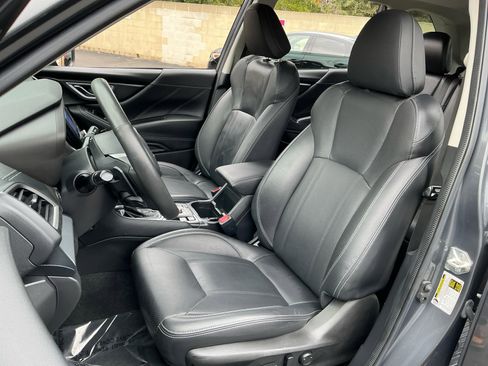 Used 2021 Subaru Forester Limited w/ Popular Package #3 image 19