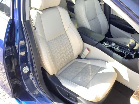 Used 2018 Nissan Maxima Platinum image 33