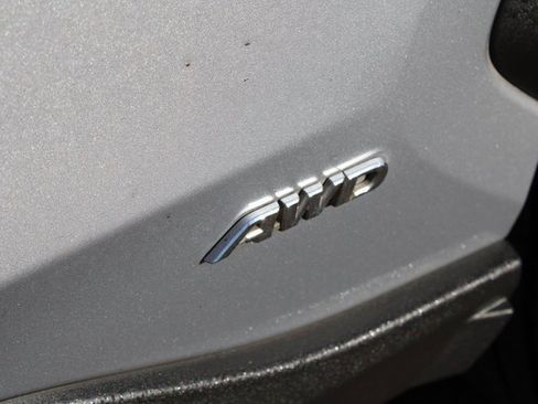 Used 2020 Toyota RAV4 Limited image 12