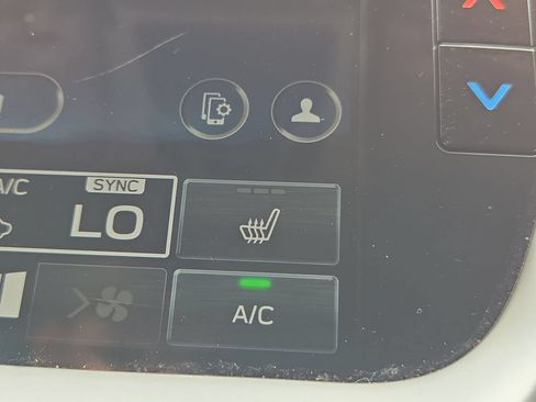 Used 2023 Subaru Outback Limited AWD/4WD image 46