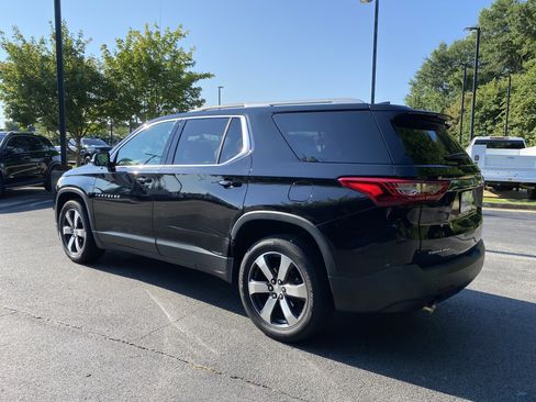 Used 2018 Chevrolet Traverse LT FWD image 7