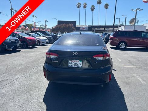 Used 2025 Toyota Corolla LE FWD image 5