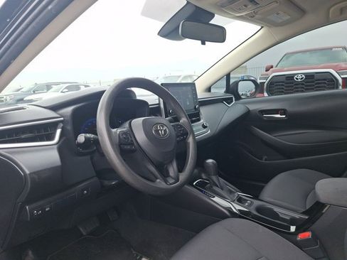 Used 2021 Toyota Corolla LE FWD image 9