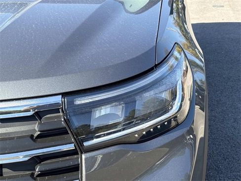 New 2026 Ford Explorer Active w/ Active Comfort Package image 10