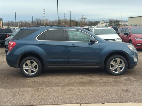 Used 2016 Chevrolet Equinox LT w/ Convenience Package image 2