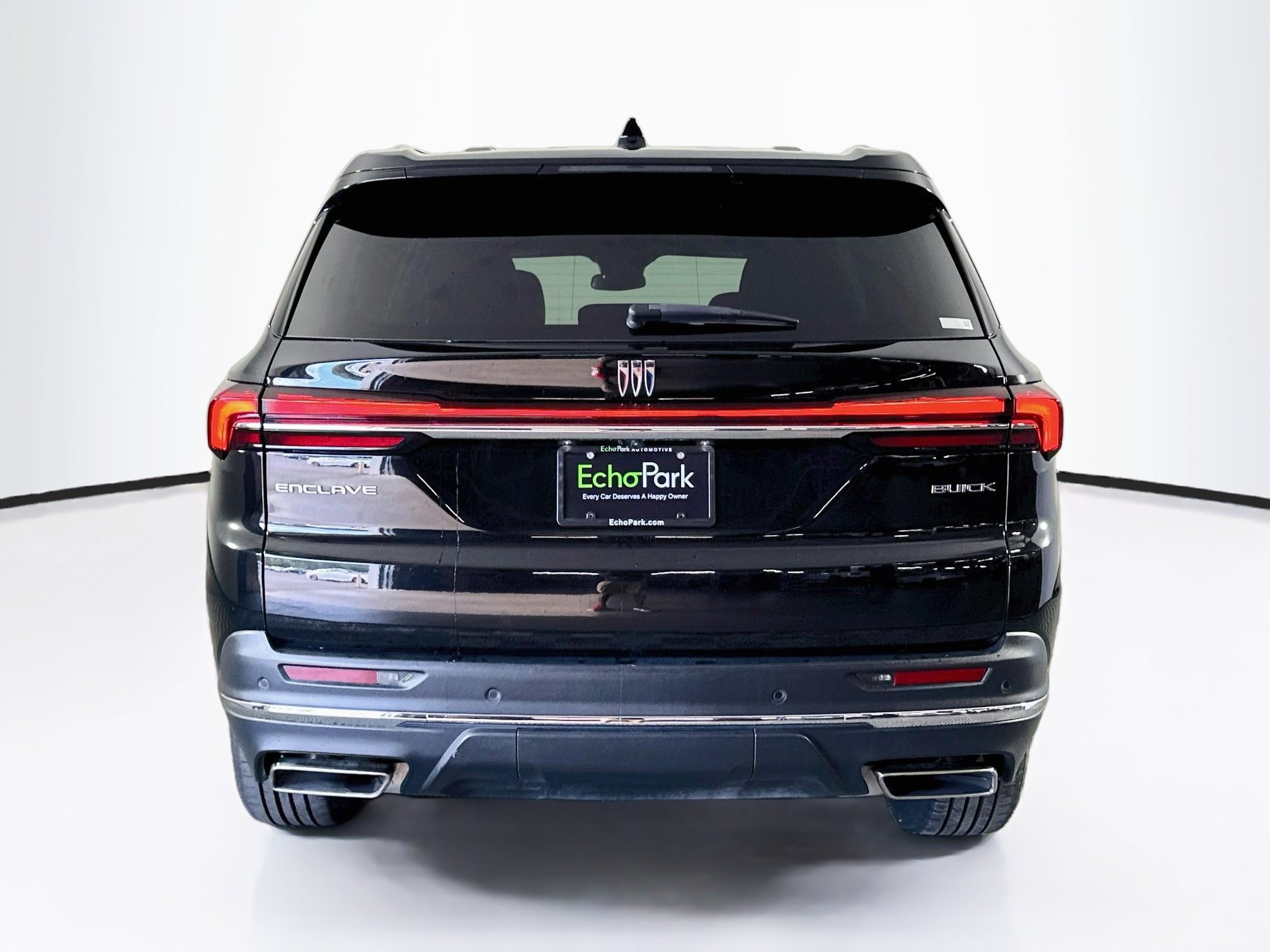 Used 2025 Buick Enclave Preferred FWD image 7