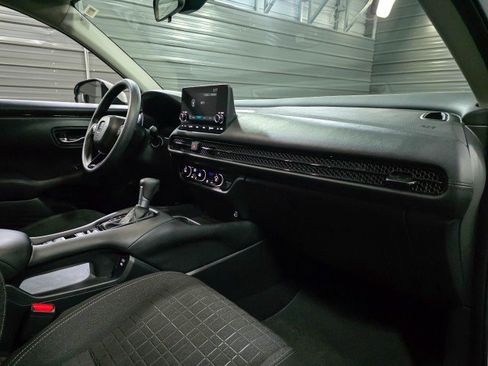 Used 2024 Honda HR-V LX image 12