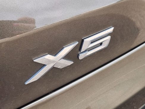 Used 2022 BMW X5 xDrive40i w/ Premium Package image 9