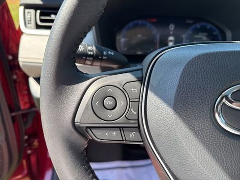 Used 2024 Toyota RAV4 Limited image 20