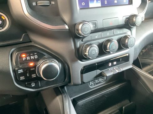Used 2024 RAM 1500 Big Horn AWD/4WD image 27
