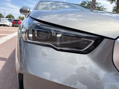 Used 2025 BMW i5 eDrive40i w/ Premium Package image 6