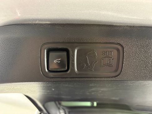 Used 2020 Lincoln Navigator L Reserve w/ Luxury Package image 32